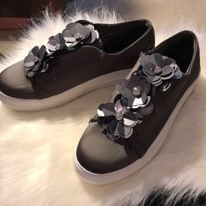 Gunmetal Grey Madden Girl kicks
